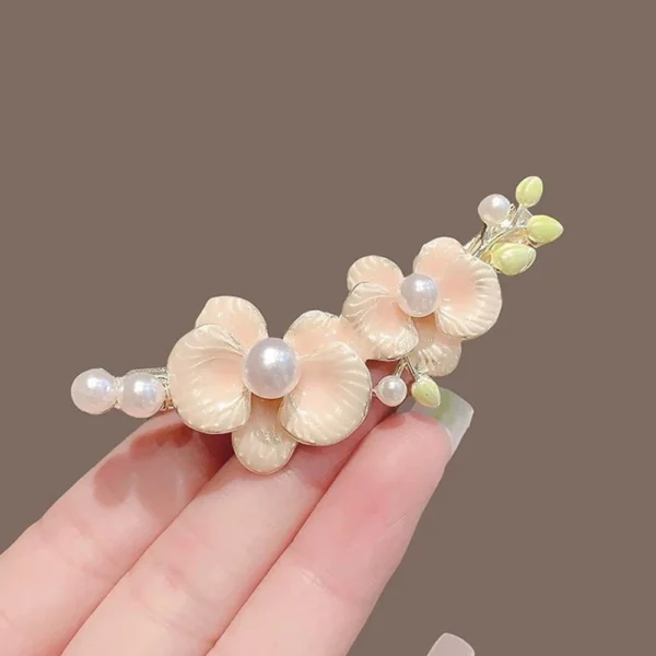 Blush Bloom Temperament Pearl Hairpins - Image 3