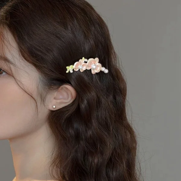 Blush Bloom Temperament Pearl Hairpins - Image 4